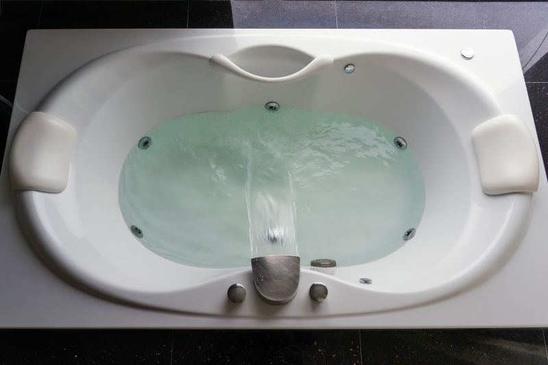 Spa-Style Jet Tub