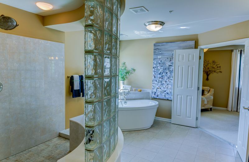 Best Bathroom Renovation Contractors in Mankato, MN